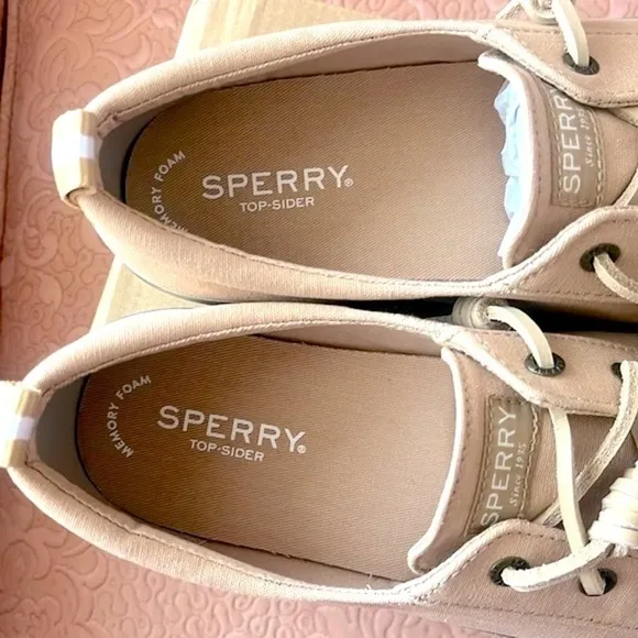 Brand New Sperry Crest Vibe Platform Sneakers Beige Green Leaf Tropical Neutral