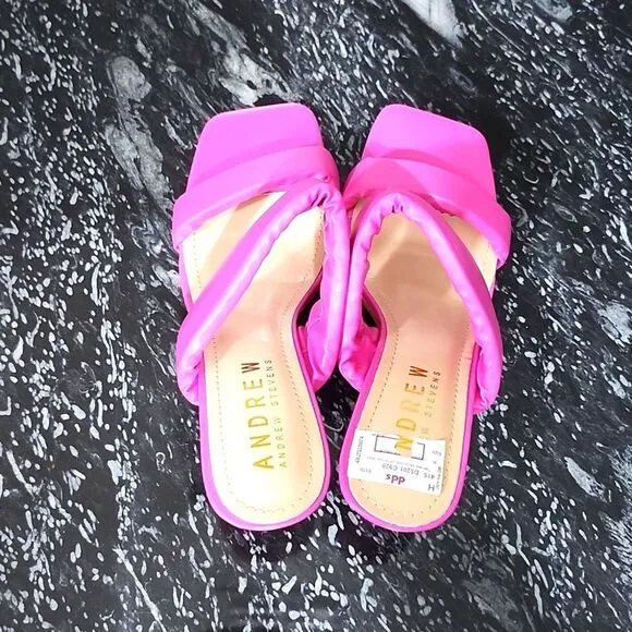 BRAND NEW ANDREW BY ANDREW STEVEN'S WOMEN'S CORA SANDALS
