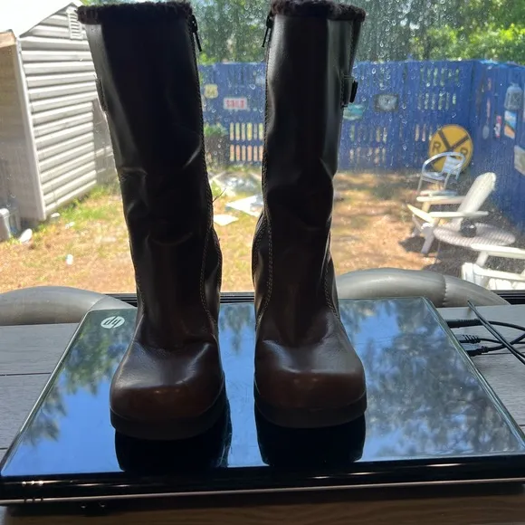 Brown Tall Boots with Fur Lining
