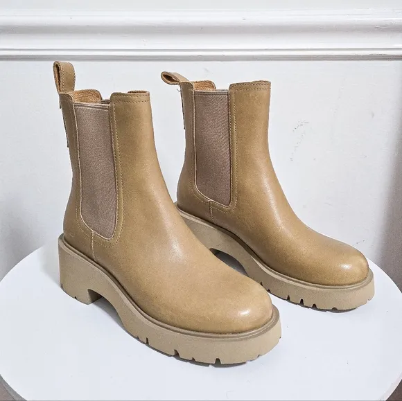 Camper Milah beige Chelsea leather boots size 38