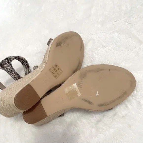 Carvela by Kurt Geiger Snakeskin Wedge Sandals Size 39/8