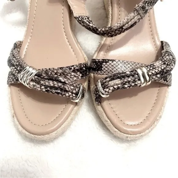 Carvela by Kurt Geiger Snakeskin Wedge Sandals Size 39/8