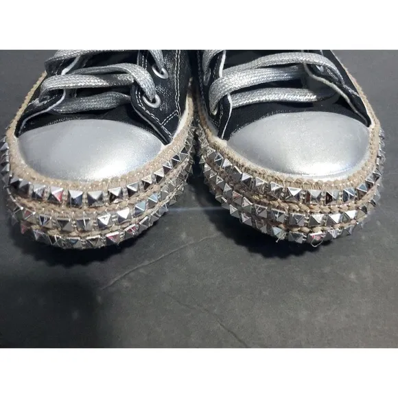 CC VV Women's Black High Top Fashion Sneakers Silver Spikes &amp; Laces Size 6.5/245