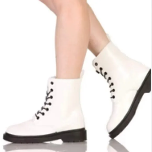 CHARLES ALBERT WOMENS LACE UP ANKLE BOOTS SIZE 7