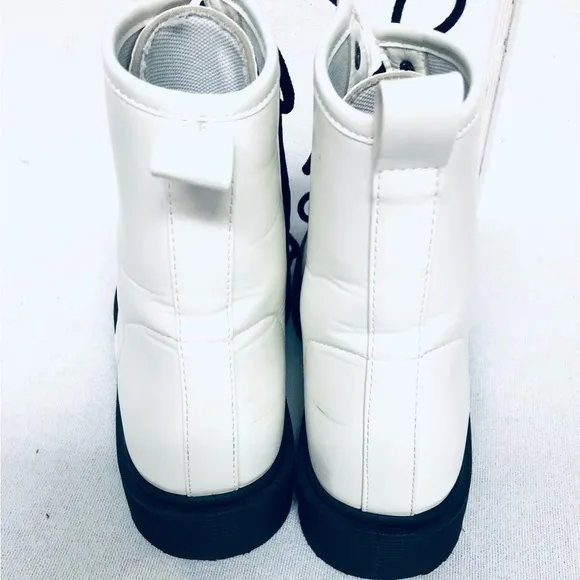 CHARLES ALBERT WOMENS LACE UP ANKLE BOOTS SIZE 7