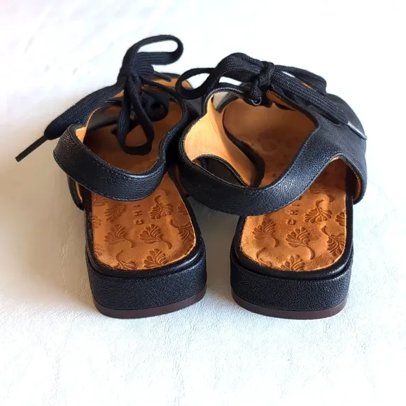 CHIE MIHARA Flat Black Leather Gladiator Lace Up Sandals Women's Size 40