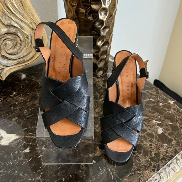 Chie Mihara Made in Spain Black Leather Open Toe Stripe Heel Sandals Sz 37.5/7.5