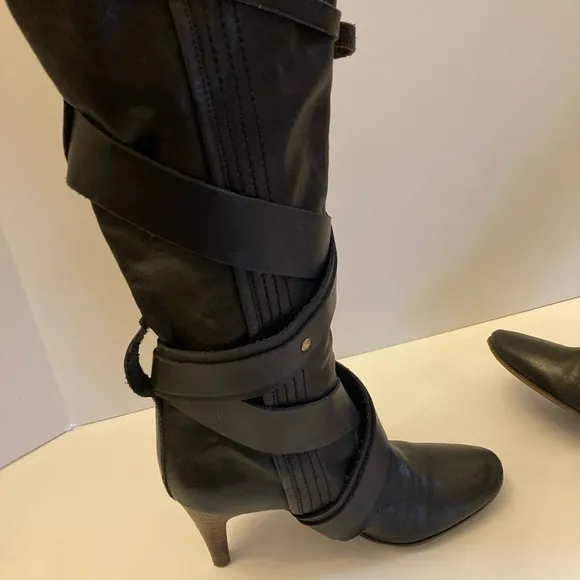 Chloe Black Leather Belt Wrapped Calf Height Heeled Boots Women’s Size 36