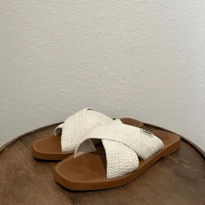 Chloe White Crochet Woody Flat Criss-Cross Strap Sandals Women's Size 42 US 12