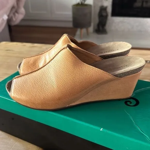 Chocolat Blu Elden Wedge Mule - Camel Color Leather Womens Size 39 EU/ 8-8.5/US
