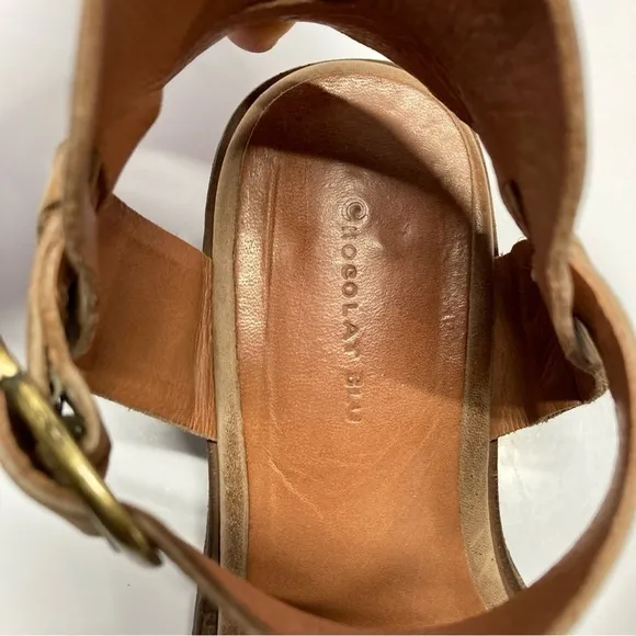 Chocolat Blu leather sandals size 37