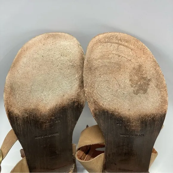Chocolat Blu leather sandals size 37