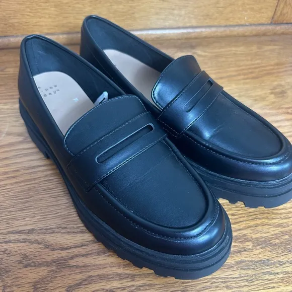 Chunky Lug Sole Penny Loafers Womens Size 10 Black Platform Y2K Goth Prep New