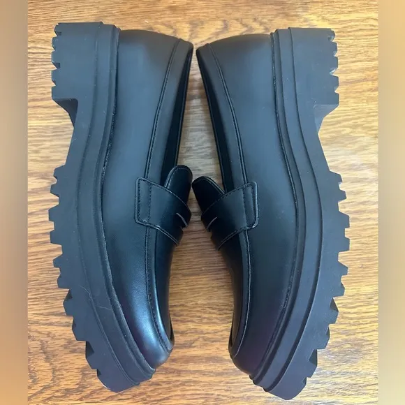 Chunky Lug Sole Penny Loafers Womens Size 10 Black Platform Y2K Goth Prep New