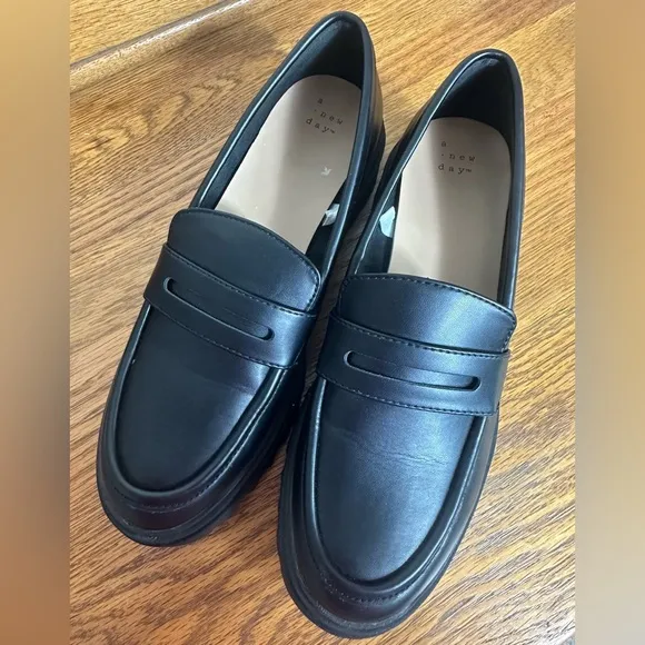 Chunky Lug Sole Penny Loafers Womens Size 10 Black Platform Y2K Goth Prep New