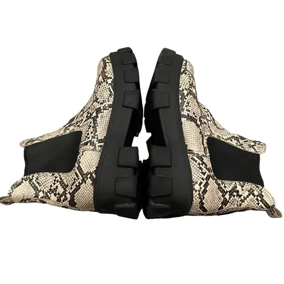 Circus by Sam Edelman Darielle Chunky Snake Print Ankle Boot Womens Size 9.5