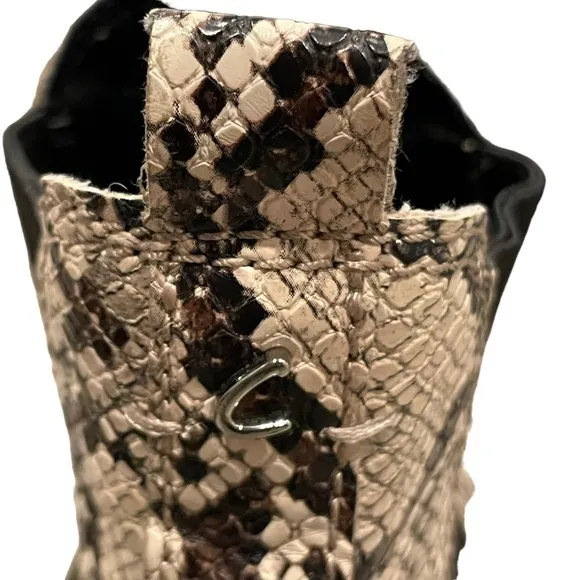 Circus by Sam Edelman Darielle Chunky Snake Print Ankle Boot Womens Size 9.5