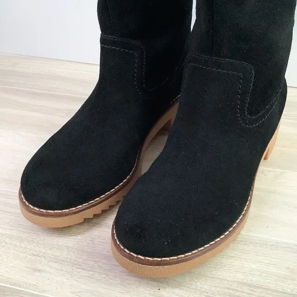 CLARKS Black Suede Boots Eden Mid Hi Chunky Boot Pull One Lug Sole Streetwear