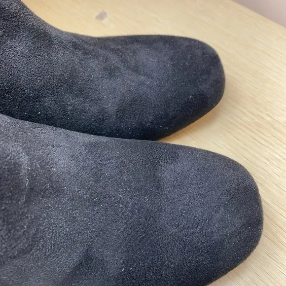 Clarks Black Suede Chunky Heel Ankle Boots size 7