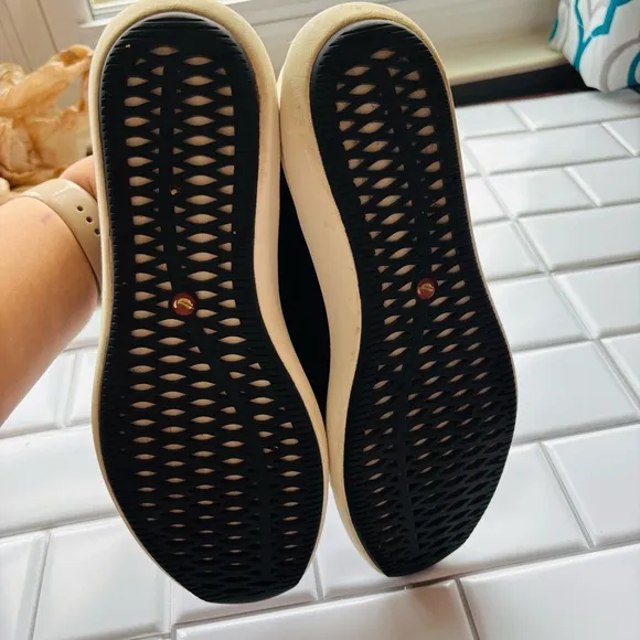 Clarks Black Un Rio Strap Sneakers Size 9.5M