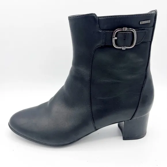 Clarks Linnae Buckle Leather Calf Height Boots