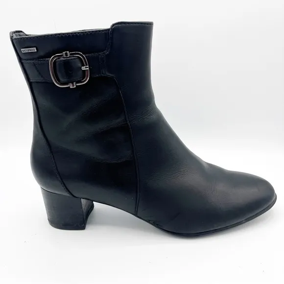 Clarks Linnae Buckle Leather Calf Height Boots