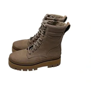 Clarks Women’s Boots 8M Orianna 2 Hike Chunky Leather Pebble Nubuck Combat Zip