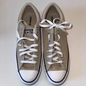 Classic Mens Converse Chuck Taylor All Star Low-Top Sneakers 12 NEW with Box TAN