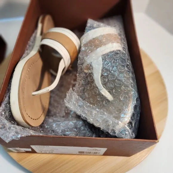 COACH Eileen Turnlock Slide Sandals Flip Flops Chalk Nude Sz 7.5 in open box