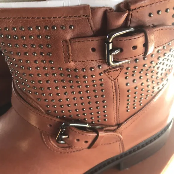 Coach gates studded calf boots SZ 9.5