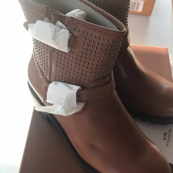 Coach gates studded calf boots SZ 9.5