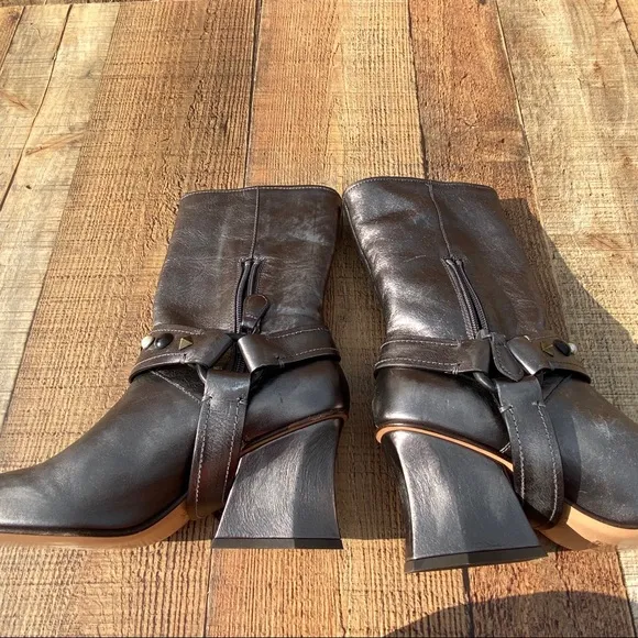Coach Glam Goth Metallic Vachetta Leather Harness Western Smoke Boots 6