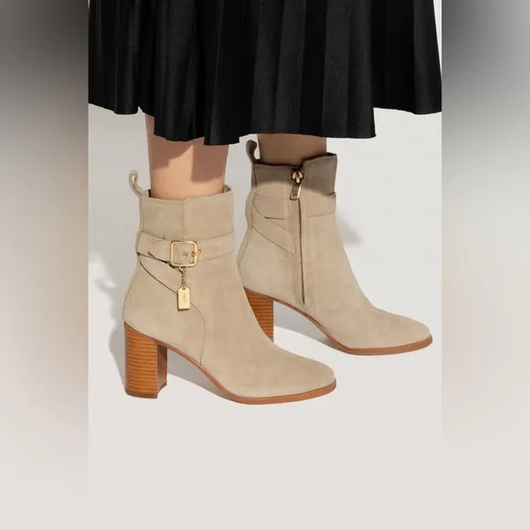 COACH -Olivia Suede Bootie Women's Boots Oat