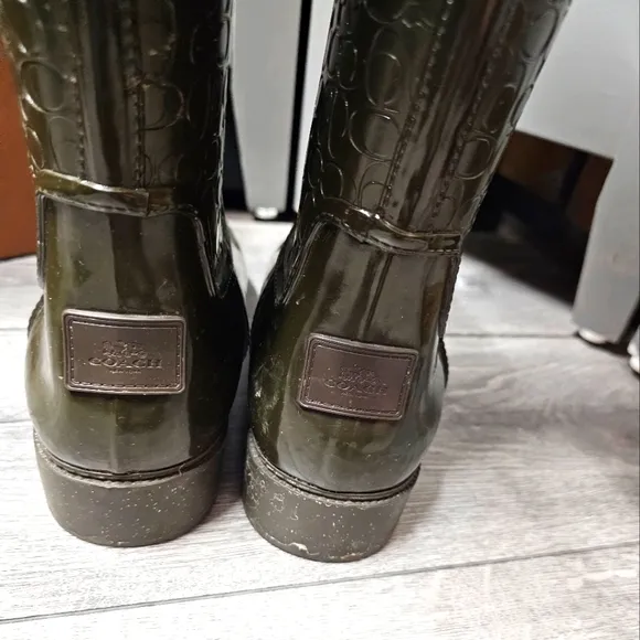 Coach Signature Rain Boots Mid-Calf Green FG1876 Embossed Size 9B NEW
