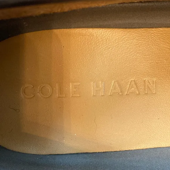 COLE HAAN 10 Stone Grey Penny Loafers