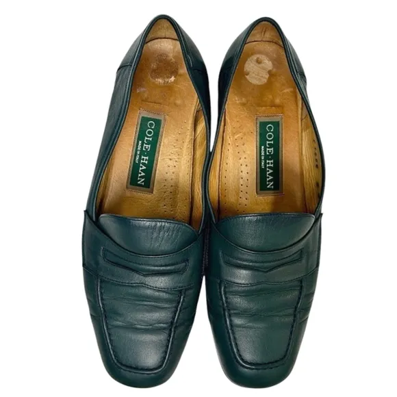 COLE HAAN Dark Green Leather Flatd Penny Loafers Womens Size 8B Made In Italy