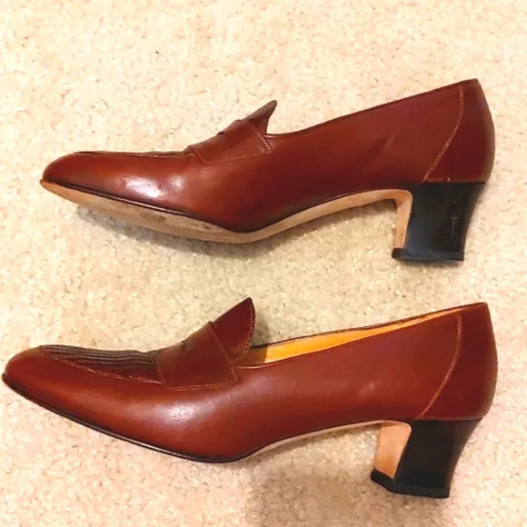 Cole Haan Italian leather penny loafers style heels