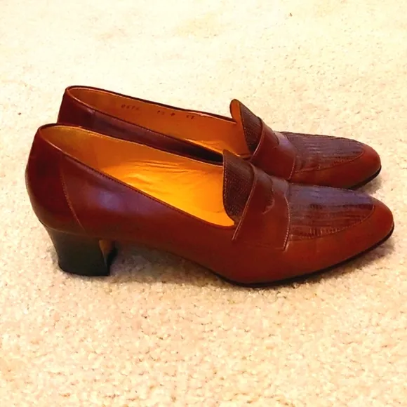 Cole Haan Italian leather penny loafers style heels