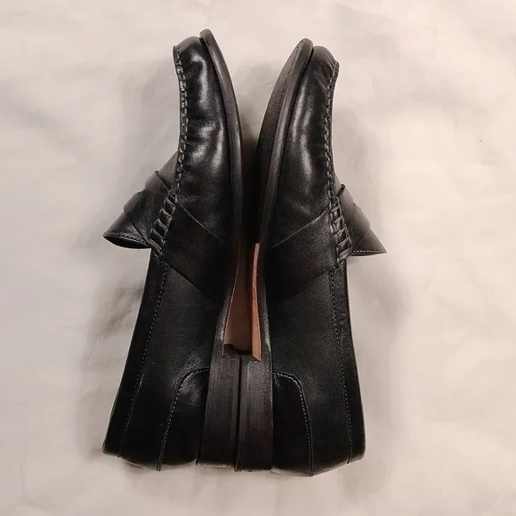Cole Haan men's penny loafers size  9 1/2