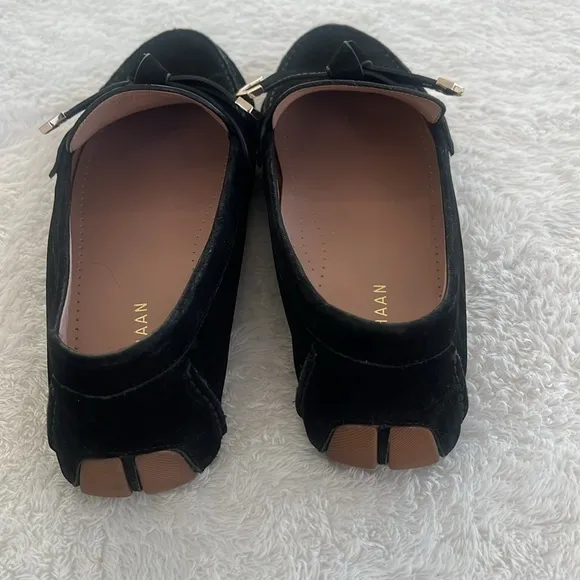 Cole Haan Sz 9 C wide Black Suede Loafers Knot Tie Silver tips Driving Loafers