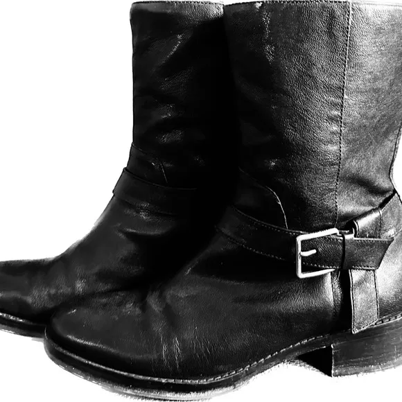 Cole Hahn Black leather boots mid calf size 8