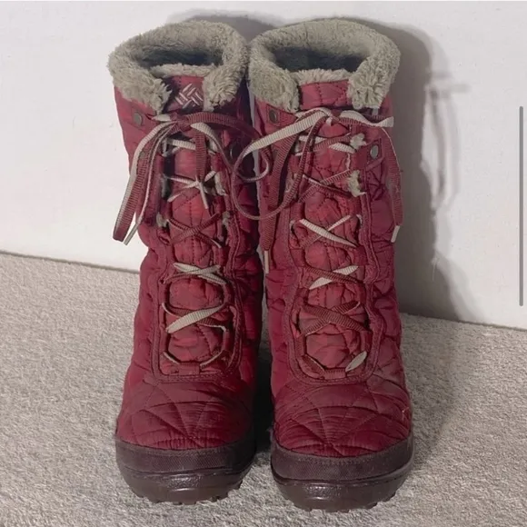 Columbia Red Mid Calf Lace Up Winter Snow Boots With Faux Fur Trim 9