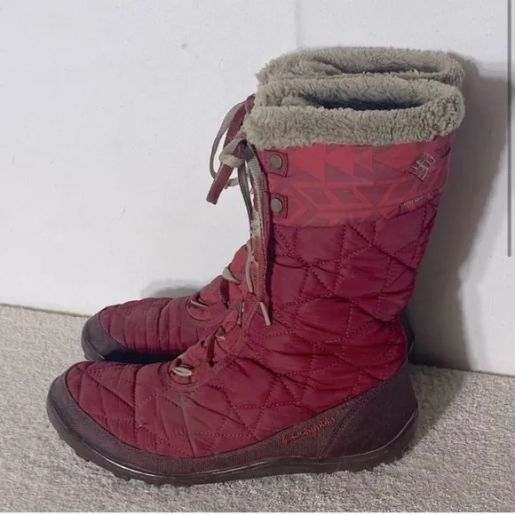Columbia Red Mid Calf Lace Up Winter Snow Boots With Faux Fur Trim 9