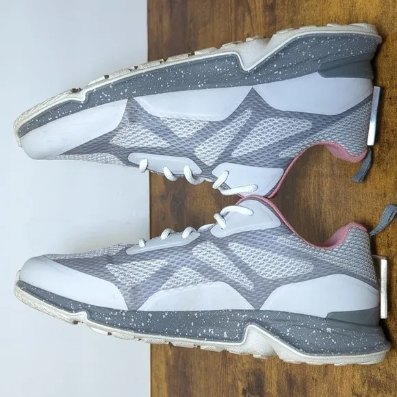 Columbia Vitesse Outdry performance Hiking sneakers womans size 8  EU 39