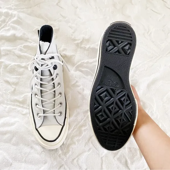 Converse Chuck 70 Hi Counter Climate sneakers in off-white New $105