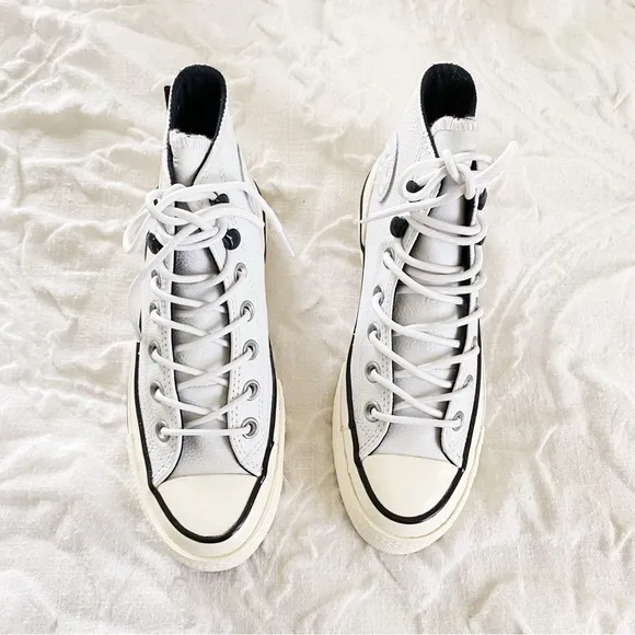 Converse Chuck 70 Hi Counter Climate sneakers in off-white New $105