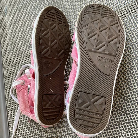 Converse Pink Sandals Sneakers size 8