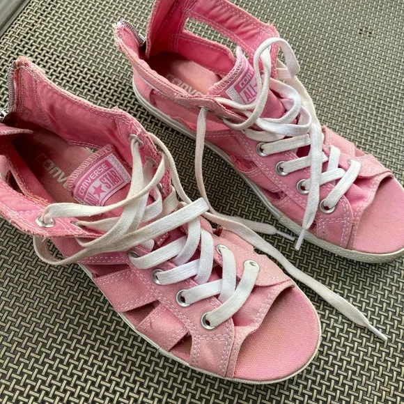 Converse Pink Sandals Sneakers size 8