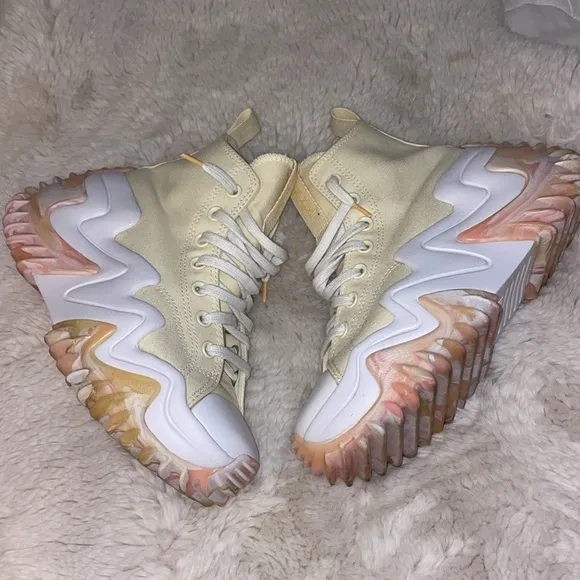 Converse Run Star Motion CX sneakers in marbled light yellow 7.5