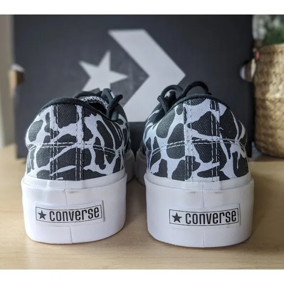 Converse Skid Grip OX Animal Print Unisex Low Top Sneakers W7.5 M6